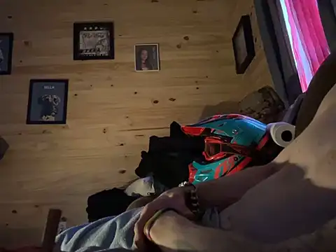 Snapshot of KBONE36 chatting on 03.14.25 KBONE36 online show from 03.14.25