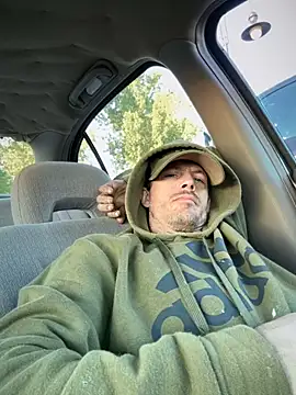 Snapshot of KBONE36 chatting on 10.02.25 KBONE36 online show from 10.02.25