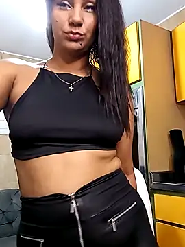 Snapshot of Leticia_goddes chatting on 02.28.25 Leticia goddes online show from 02.28.25