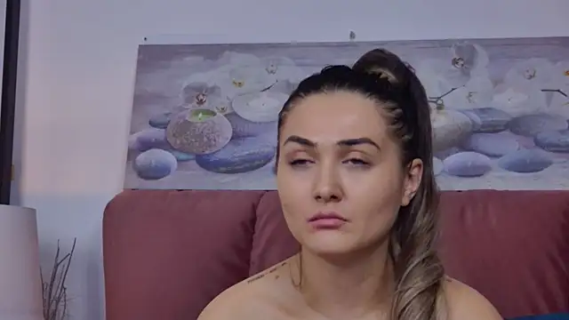 NicolLopeze online show from 02.23.25