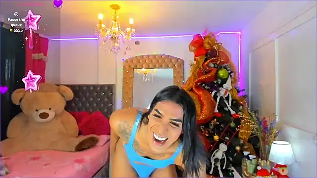 Snapshot of Samra_Naugthy chatting on 12.21.24 Samra Naugthy online show from 12.21.24