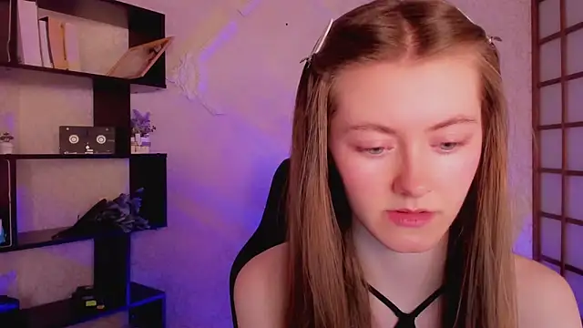 KateCuddle online show from 01.17.25