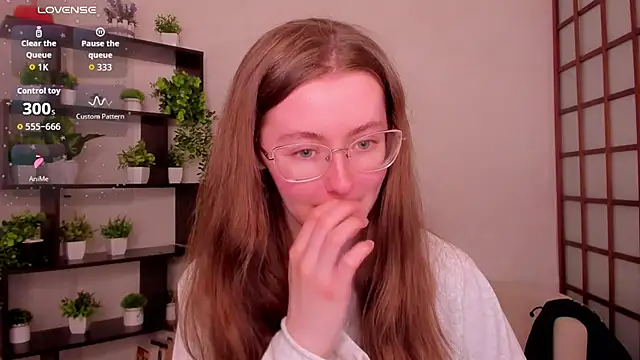 KateCuddle online show from 05.13.26