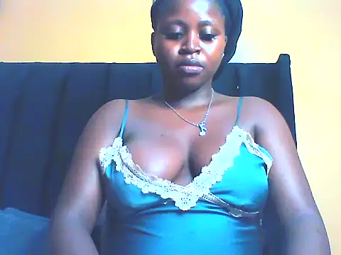 EboniesBelle online show from 04.17.26