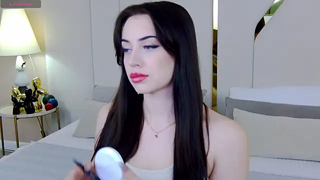 Betty Bridge online show from 11.20.25