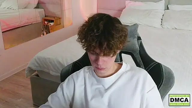 cute thomas online show from 12.16.24