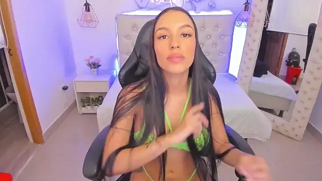 xiomara  cortes online show from 03.04.25