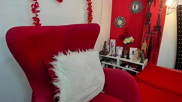 julieta evans  online show from 12.16.24