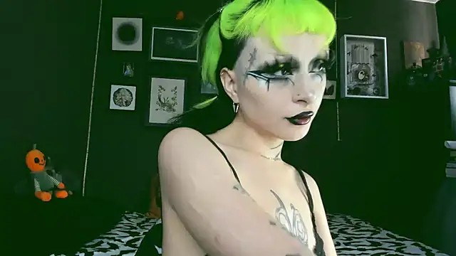 insania 9999  online show from 01.15.25