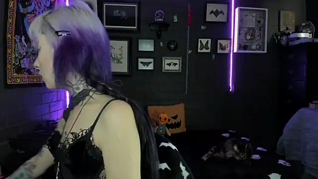 insania 9999  online show from 10.20.25