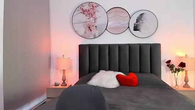 SaharaGarcia   online show from 01.24.25