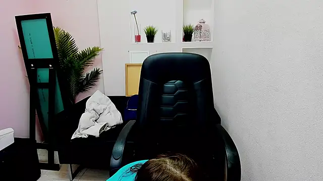 Persephoni online show from 02.09.25