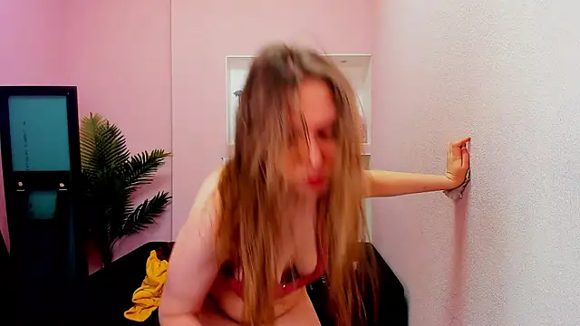 Persephoni online show from 03.17.25