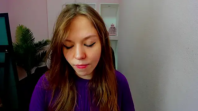 Persephoni online show from 10.05.25