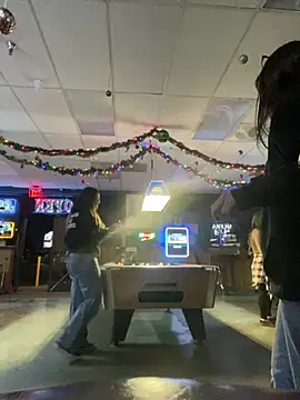 Snapshot of LeaGambit__ chatting on 12.20.24 LeaGambit online show from 12.20.24