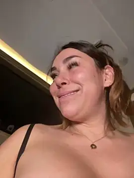 Snapshot of LeaGambit__ chatting on 02.04.25 LeaGambit online show from 02.04.25