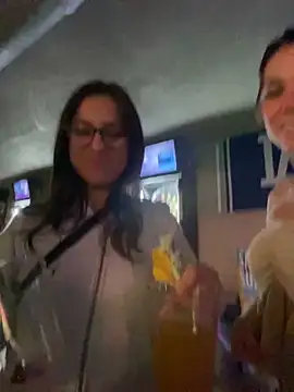 Snapshot of LeaGambit__ chatting on 09.12.25 LeaGambit online show from 09.12.25