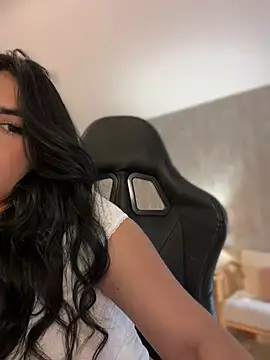 clarachanelricek online show from 02.26.25