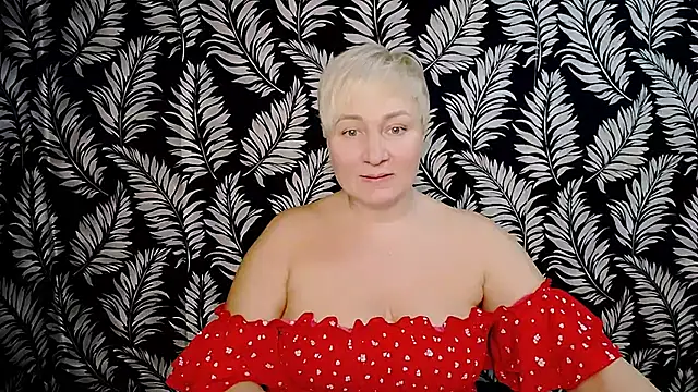 Snapshot of Olivia_playful chatting on 12.20.24 Olivia playful online show from 12.20.24