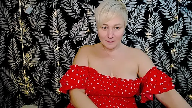 Snapshot of Olivia_playful chatting on 12.22.24 Olivia playful online show from 12.22.24