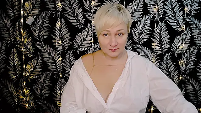 Snapshot of Olivia_playful chatting on 12.28.24 Olivia playful online show from 12.28.24