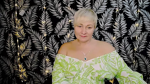 Snapshot of Olivia_playful chatting on 12.28.24 Olivia playful online show from 12.28.24