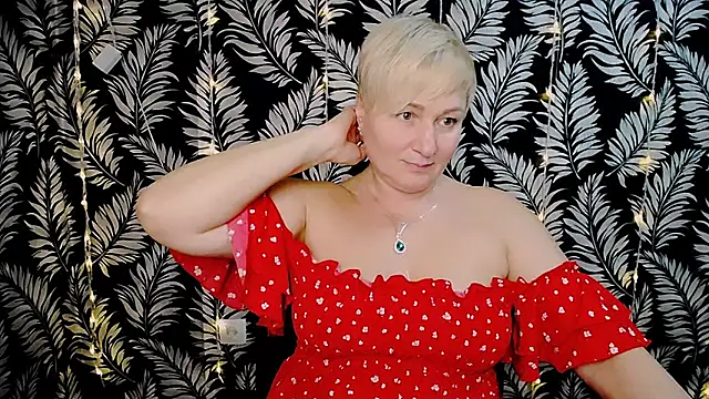 Snapshot of Olivia_playful chatting on 12.30.24 Olivia playful online show from 12.30.24