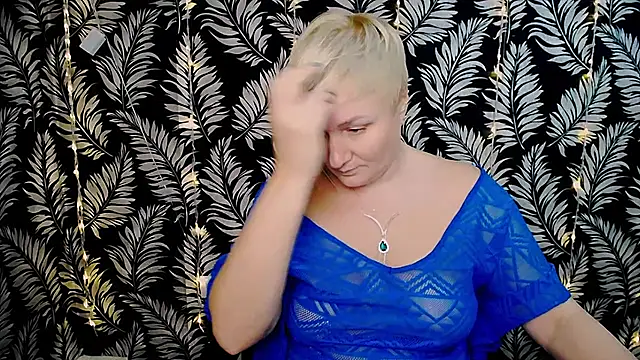 Snapshot of Olivia_playful chatting on 12.31.24 Olivia playful online show from 12.31.24