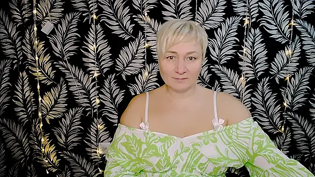 Snapshot of Olivia_playful chatting on 01.04.25 Olivia playful online show from 01.04.25