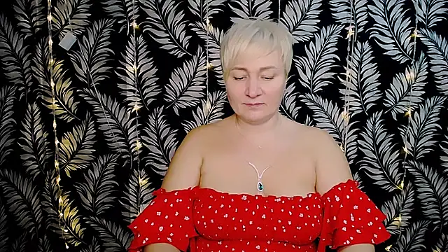 Snapshot of Olivia_playful chatting on 01.05.25 Olivia playful online show from 01.05.25