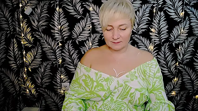 Snapshot of Olivia_playful chatting on 01.07.25 Olivia playful online show from 01.07.25