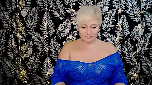 Snapshot of Olivia_playful chatting on 01.14.25 Olivia playful online show from 01.14.25