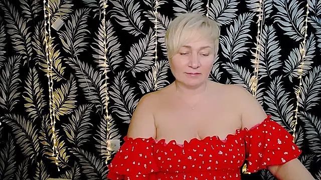 Snapshot of Olivia_playful chatting on 02.08.25 Olivia playful online show from 02.08.25