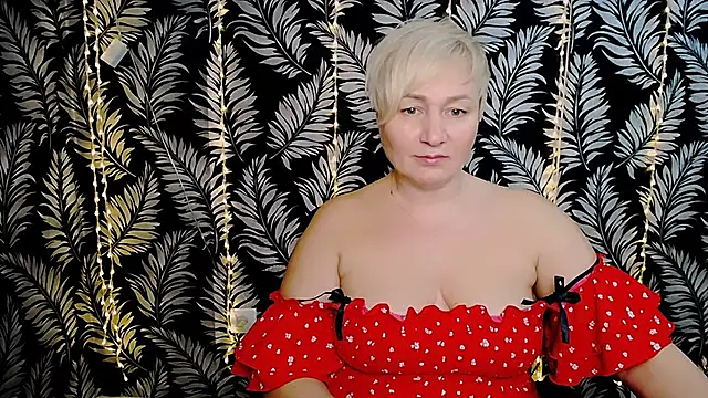 Snapshot of Olivia_playful chatting on 02.10.25 Olivia playful online show from 02.10.25