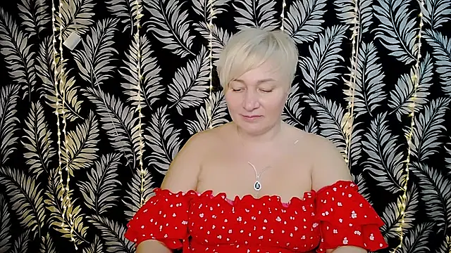 Snapshot of Olivia_playful chatting on 02.13.25 Olivia playful online show from 02.13.25