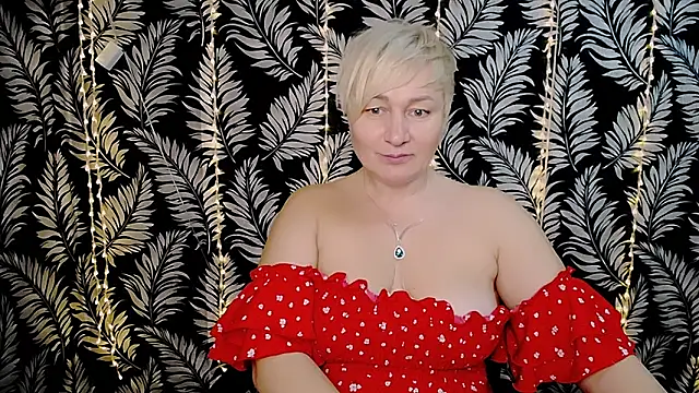 Snapshot of Olivia_playful chatting on 02.13.25 Olivia playful online show from 02.13.25