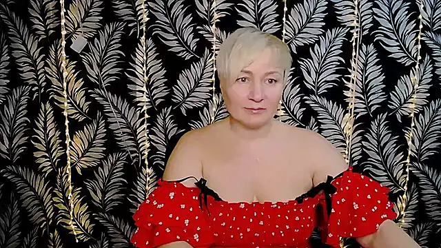 Snapshot of Olivia_playful chatting on 02.23.25 Olivia playful online show from 02.23.25