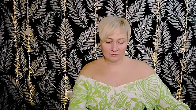 Snapshot of Olivia_playful chatting on 03.01.25 Olivia playful online show from 03.01.25