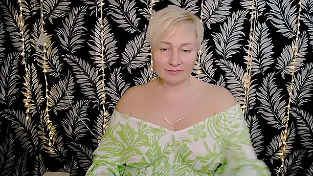 Snapshot of Olivia_playful chatting on 03.01.25 Olivia playful online show from 03.01.25