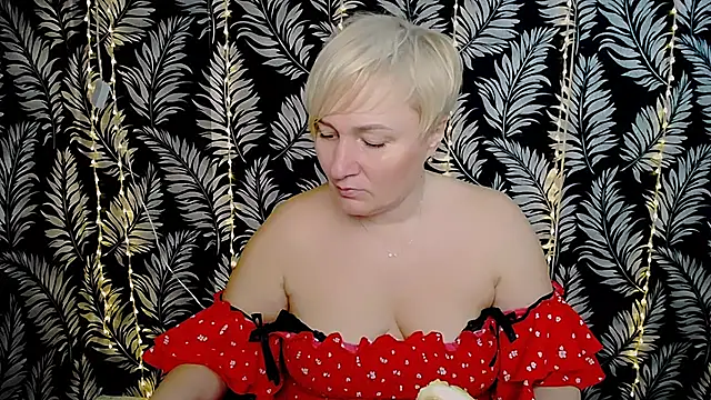 Snapshot of Olivia_playful chatting on 03.17.25 Olivia playful online show from 03.17.25