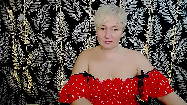 Snapshot of Olivia_playful chatting on 03.22.25 Olivia playful online show from 03.22.25