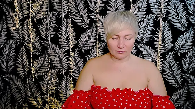 Snapshot of Olivia_playful chatting on 09.11.25 Olivia playful online show from 09.11.25