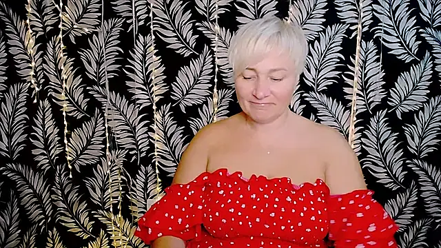 Snapshot of Olivia_playful chatting on 10.16.25 Olivia playful online show from 10.16.25