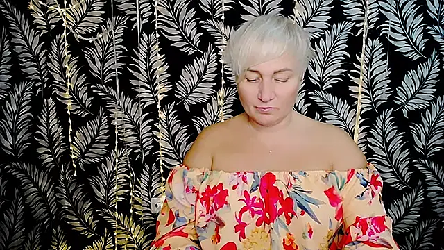 Snapshot of Olivia_playful chatting on 10.27.25 Olivia playful online show from 10.27.25