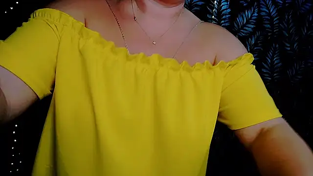 Snapshot of Olivia_playful chatting on 12.04.25 Olivia playful online show from 12.04.25