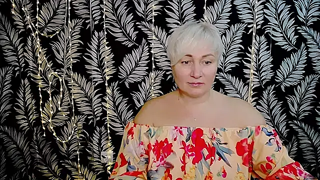 Snapshot of Olivia_playful chatting on 12.14.25 Olivia playful online show from 12.14.25