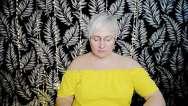 Olivia playful online show from 08.02.26