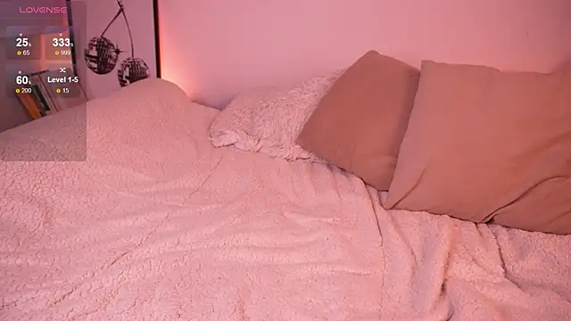 Snapshot of annie24_evans chatting on 02.08.25 annie24 evans online show from 02.08.25