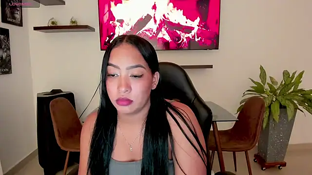 brunetenikole02 online show from 09.15.25