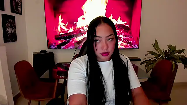 brunetenikole02 online show from 10.22.25